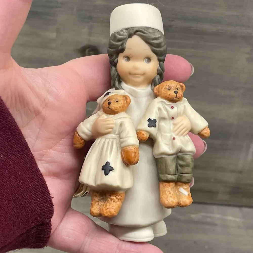 Vintage 1999 Enesco Pretty as a Picture Nurse Figurine Teddy Bears Kim Anderson